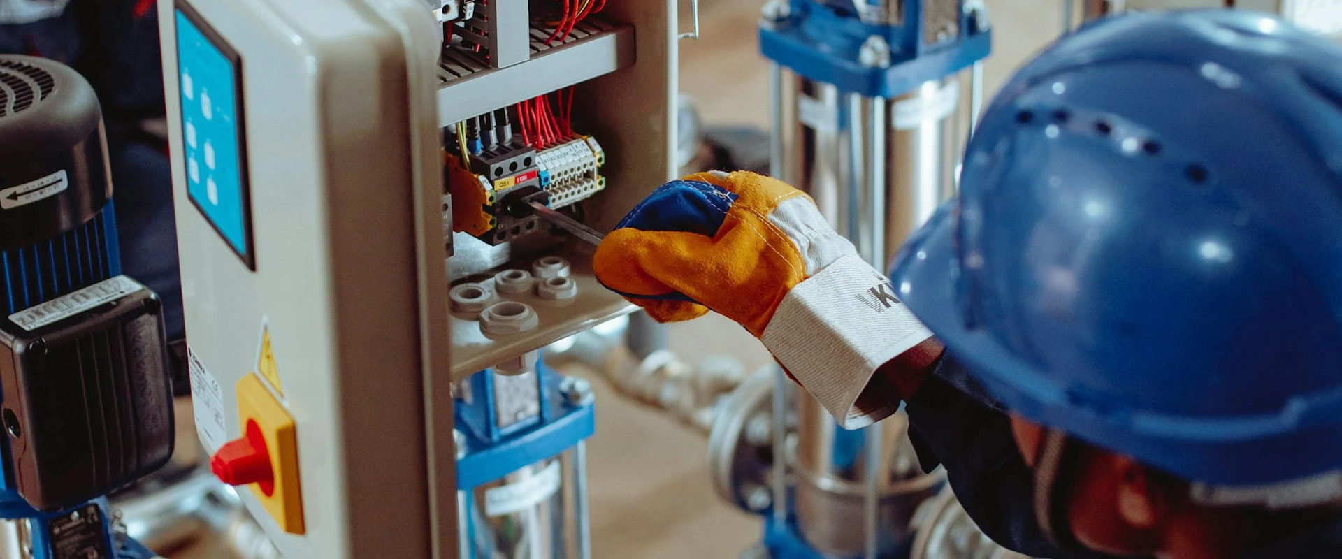 Знижки до 15% на товари Schneider Electric залежно від суми замовлення